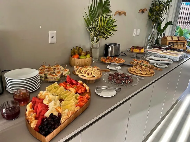 Cafe buffet
